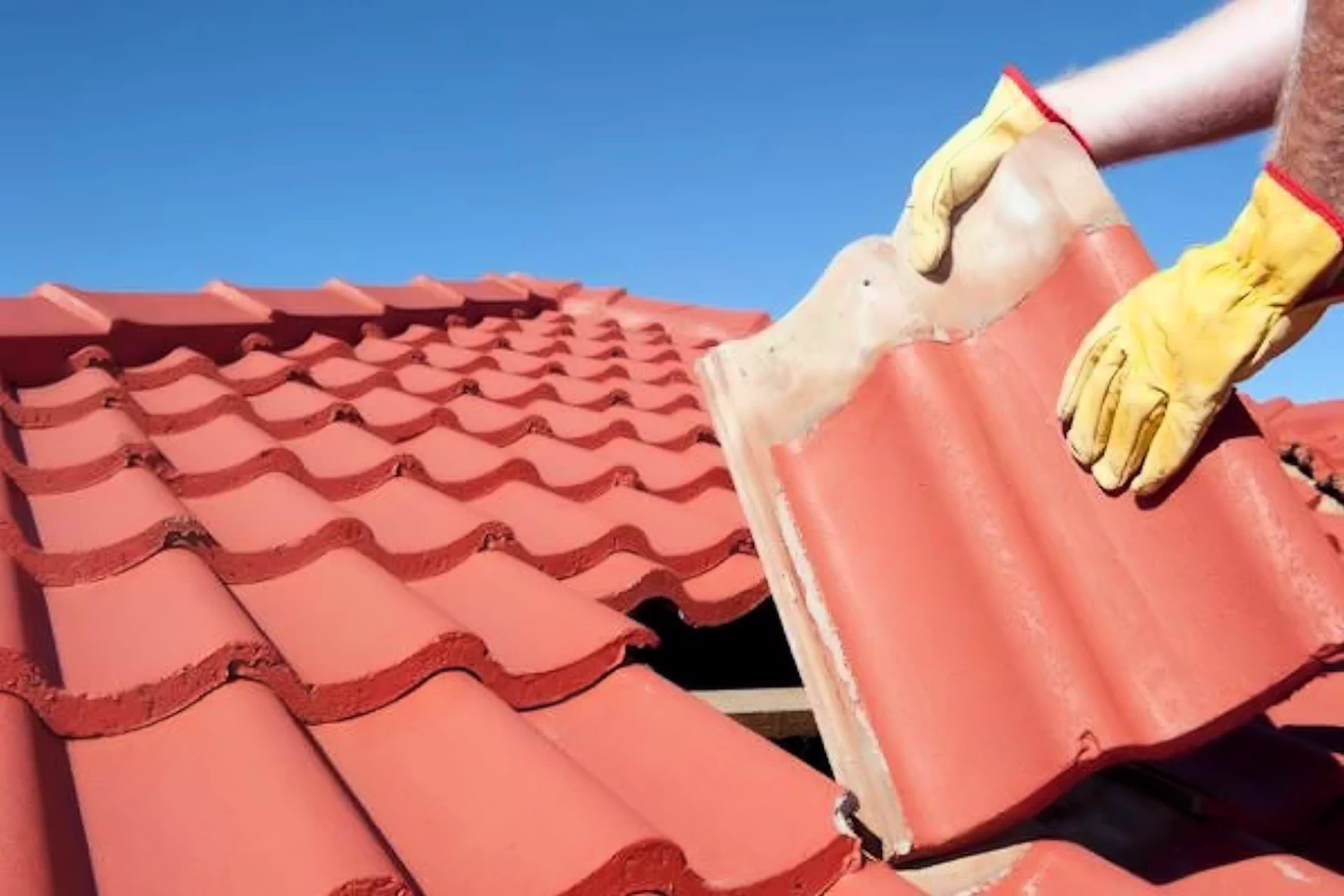 Roof repair and roof replacement contractor in Stamford CT